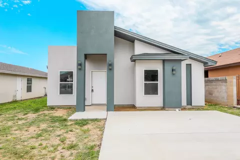 17204 Running Doe St, Laredo, TX 78045
