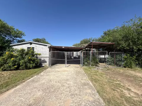606 El Monte Lp, Laredo, TX 78045