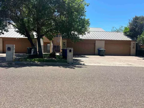 108 Martingale Ln #8, Laredo, TX 78045