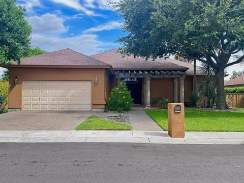 2609 Chardonnay Dr, Laredo, TX 78045