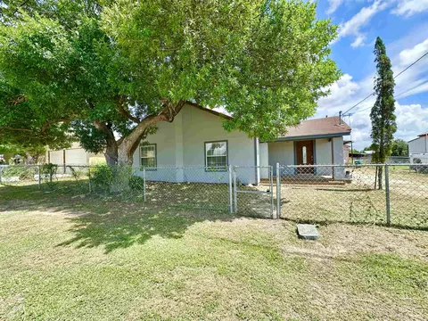 606 E North Ave, Hebbronville, TX 78361