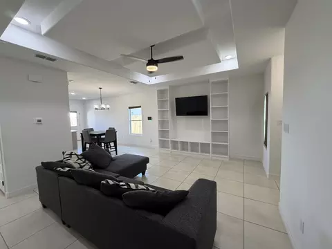 Living - 5419 Lone Star Loop, Laredo, TX 78046 photo 2 of 2
