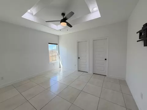 Bedroom - 5419 Lone Star Loop, Laredo, TX 78046 photo 2 of 2