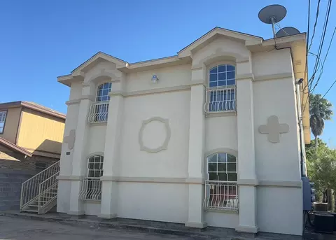 2115 Cross St #2, Laredo, TX 78046