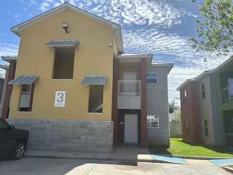 501 Shiloh Dr #402, Laredo, TX 78045