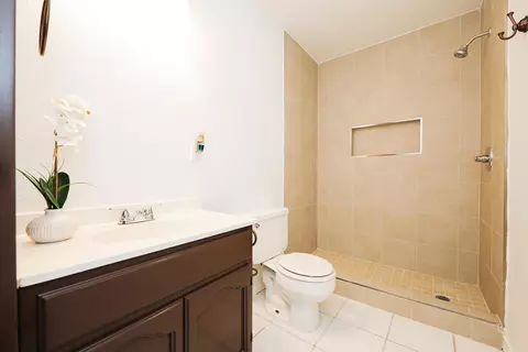 Bath - 8761 Augusta Lp, Laredo, TX 78045 photo 1 of 2