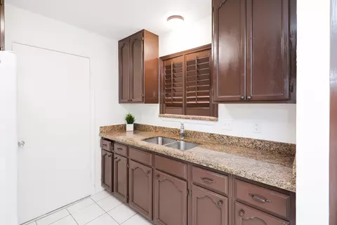 Kitchen - 8761 Augusta Lp, Laredo, TX 78045 photo 3 of 6