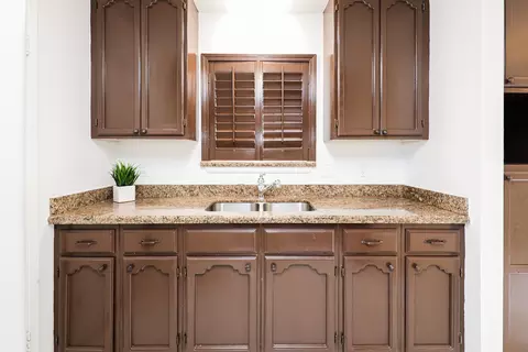 Kitchen - 8761 Augusta Lp, Laredo, TX 78045 photo 5 of 6