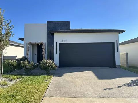 1717 Cordova Dr, Laredo, TX 78046