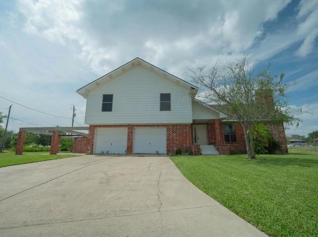 205 Vista Hermosa, Zapata, TX 78076