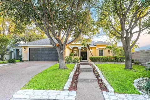 8730 Aida Ct, Laredo, TX 78045