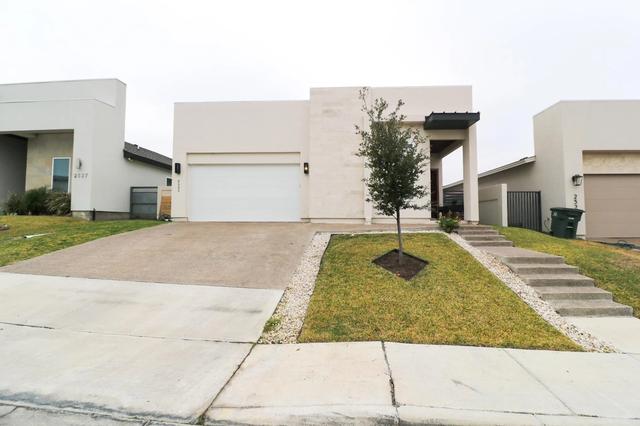 2525 Lucia Ct, Laredo, TX 78041