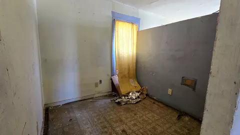Bedroom - 605 Lyon St, Laredo, TX 78040 photo 2 of 3