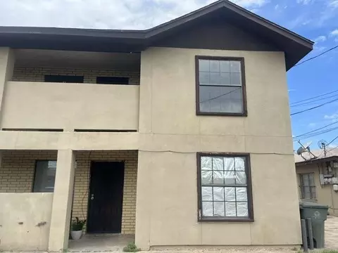 1802 Madison St #4, Laredo, TX 78040