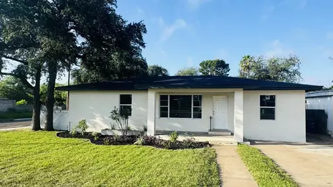 2619 Clark Blvd, Laredo, TX 78043