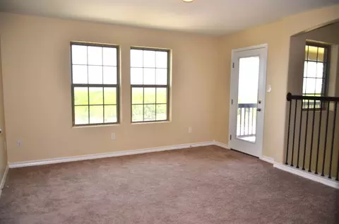 Living - 616 Laja Lp, Laredo, TX 78045 photo 4 of 4
