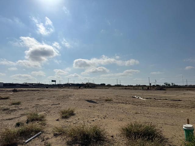 5903 Tavo Dr, Laredo, TX 78043