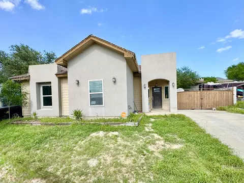 114 Los Fresnos Lp, Laredo, TX 78046