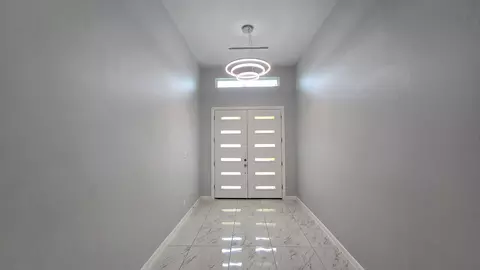 Entry Way - 2341 Mango Rd, Laredo, TX 78046 photo 2 of 2