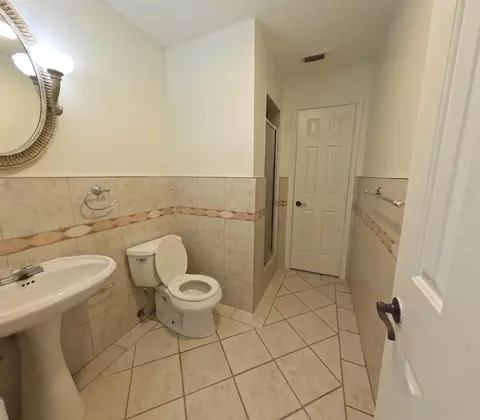 Bath - 1217 Lyles Lp, Laredo, TX 78045 photo 1 of 3