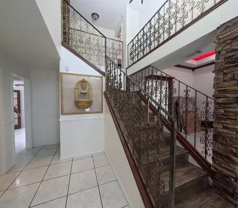 Entry Way - 1217 Lyles Lp, Laredo, TX 78045 photo 2 of 2