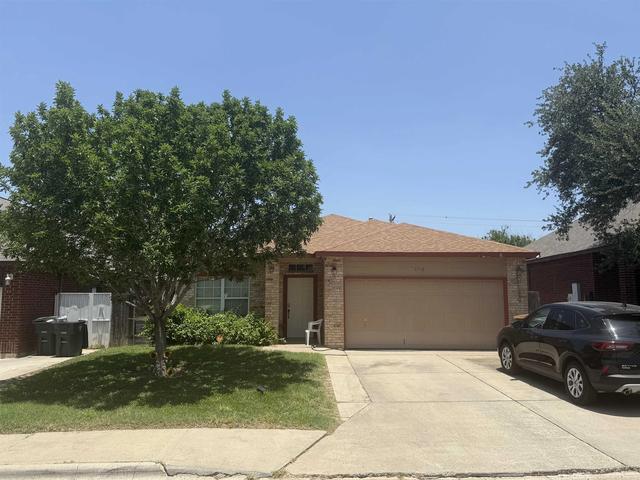 1718 Denmark Ln, Laredo, TX 78045