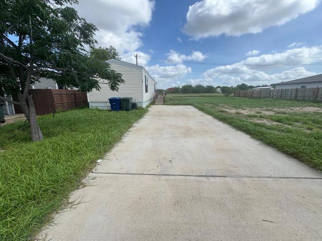 708 Bigleaf Dr, Laredo, TX 78046