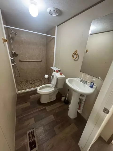 708 Bigleaf Dr, Laredo, TX 78046 photo 3