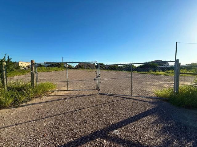 2315 Powerline Dr, Laredo, TX 78041