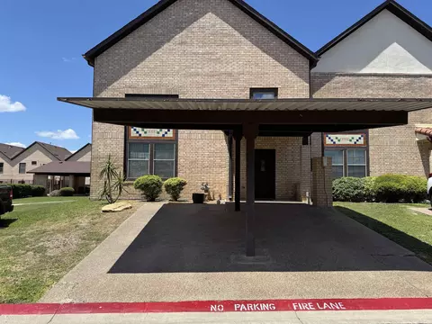 2445 Monarch Dr #1301, Laredo, TX 78045