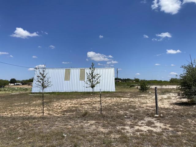 122 E Us Hwy 359, Hebbronville, TX 78316