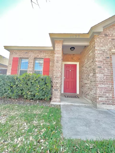 Exterior - 11159 Capistran Lp, Laredo, TX 78045 photo 2 of 4