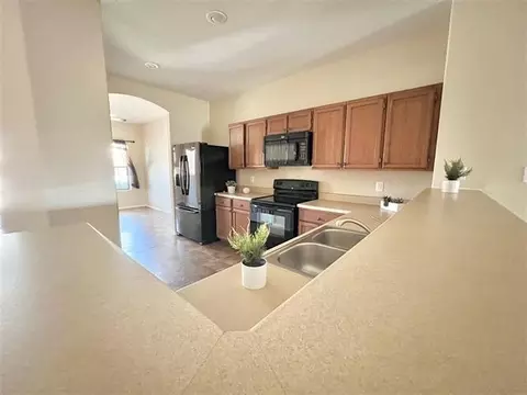 Kitchen - 11159 Capistran Lp, Laredo, TX 78045 photo 1 of 2