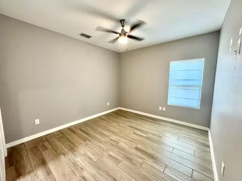 Bedroom - 1950 Sambar Lp, Laredo, TX 78045 photo 1 of 3
