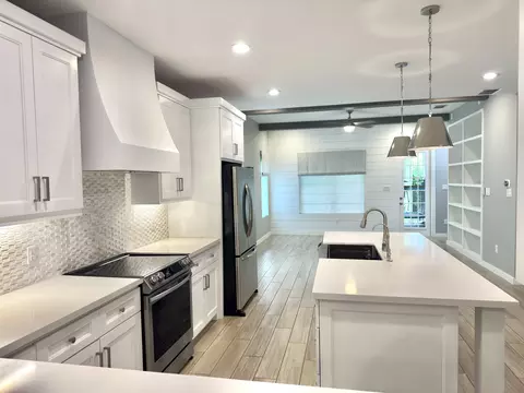 Kitchen - 1950 Sambar Lp, Laredo, TX 78045 photo 1 of 3