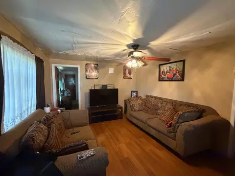 207 Devon W Pl, Laredo, TX 78045 photo 4