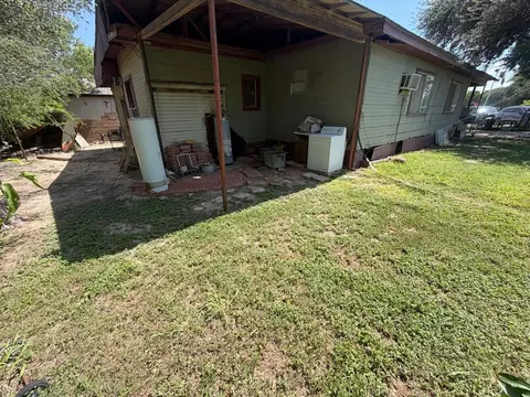 207 Devon W Pl, Laredo, TX 78045 photo 14