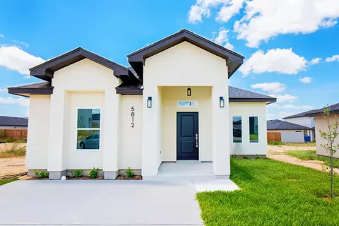 5812 Tavo Dr, Laredo, TX 78043