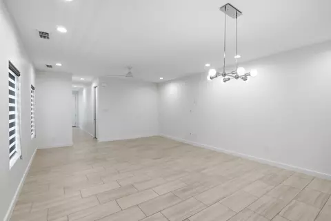 Living - 416 Deer Path Loop, Laredo, TX 78045 photo 5 of 6