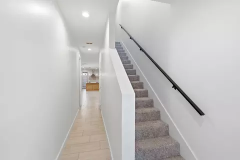 Entry Way - 416 Deer Path Loop, Laredo, TX 78045 photo 2 of 4