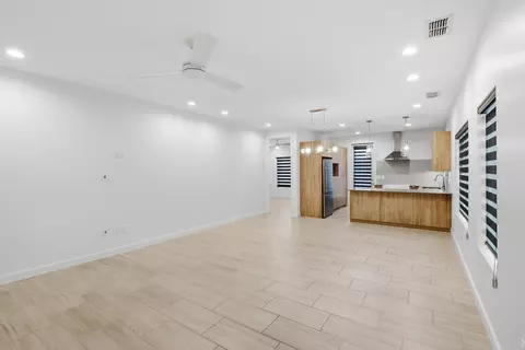 Living - 416 Deer Path Loop, Laredo, TX 78045 photo 1 of 6