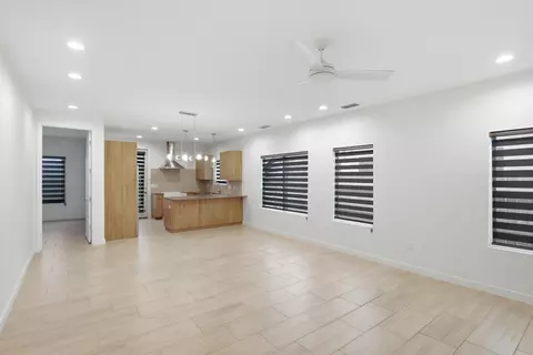 Living - 416 Deer Path Loop, Laredo, TX 78045 photo 3 of 6