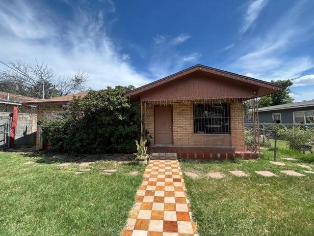 2003 Farias St, Laredo, TX 78040