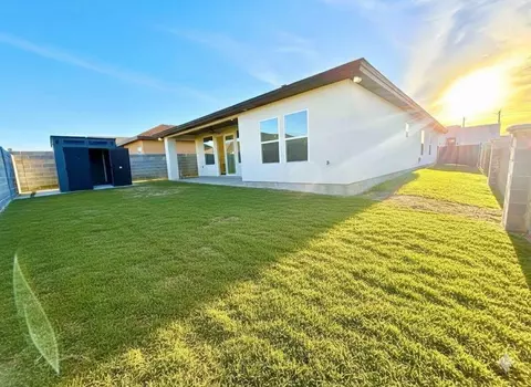 Exterior - 502 Journey Loop, Laredo, TX 78045 photo 4 of 5