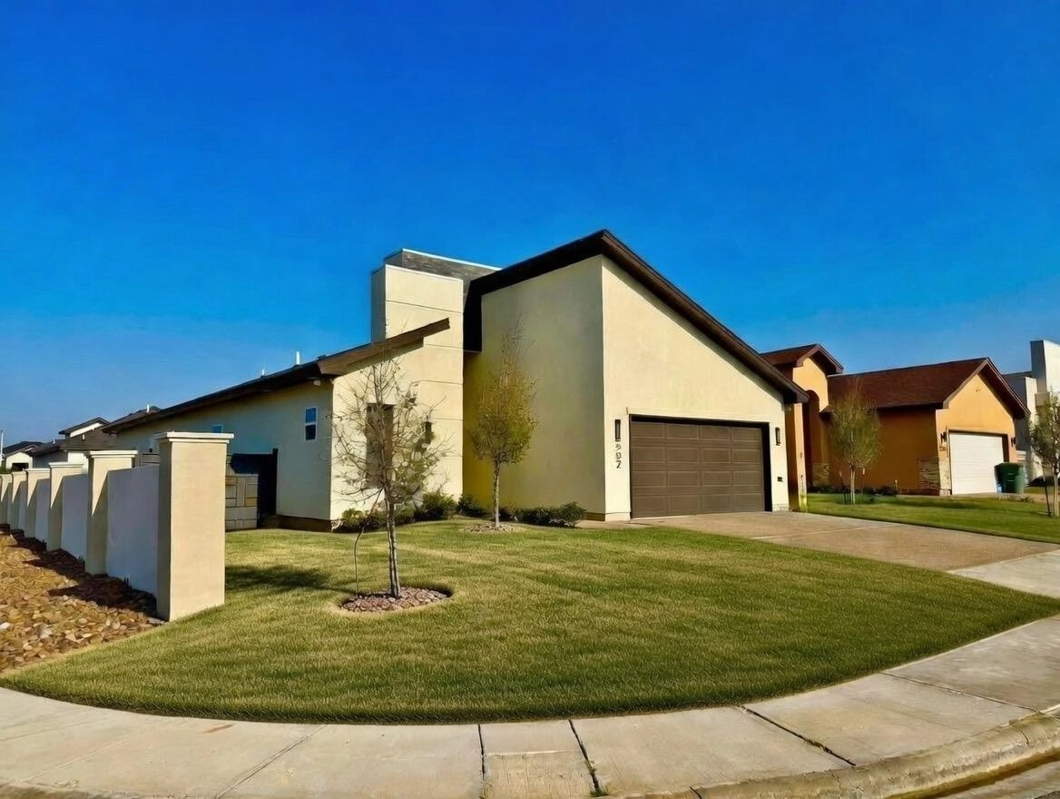 Exterior - 502 Journey Loop, Laredo, TX 78045 photo 2 of 5