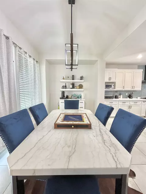 Dining - 502 Journey Loop, Laredo, TX 78045 photo 1 of 3