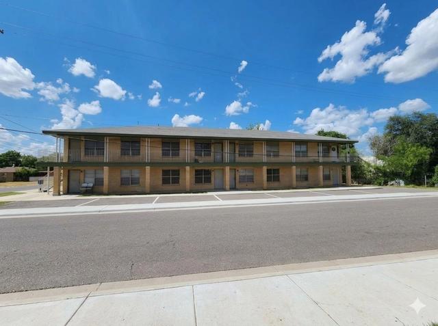 602 E Ash St, Laredo, TX 78040