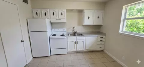Kitchen - 602 E Ash St, Laredo, TX 78040 photo 2 of 2