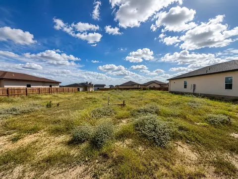 6004 Heather Loop, Laredo, TX 78043 photo 1