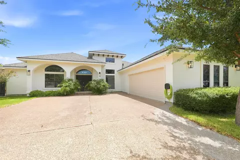 Exterior - 10818 Marfa Rd, Laredo, TX 78045 photo 2 of 5
